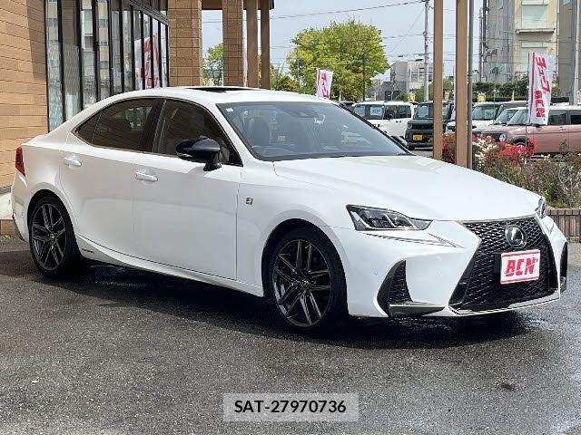 Lexus IS 2019-07 6676669-6