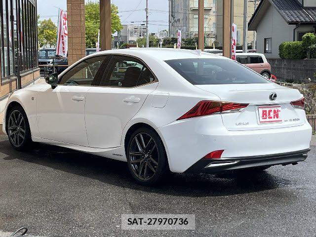 Lexus IS 2019-07 6676669-8