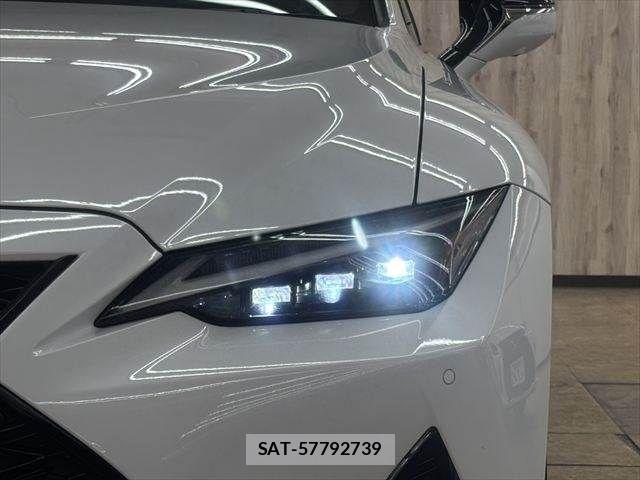 Lexus IS 2023-04 6676668-10