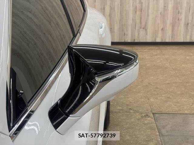 Lexus IS 2023-04 6676668-21