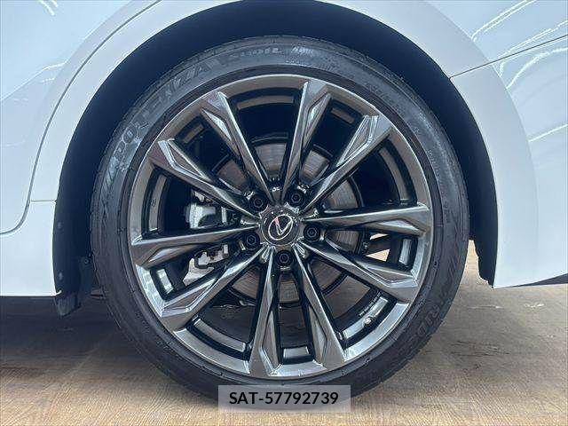 Lexus IS 2023-04 6676668-25
