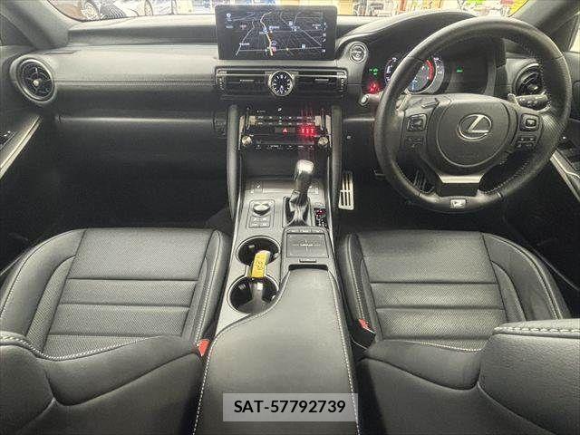 Lexus IS 2023-04 6676668-2