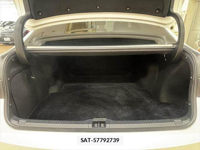 Lexus IS 2023-04 6676668-8