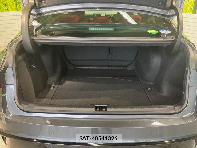 Lexus IS 2021-01 6716506-9