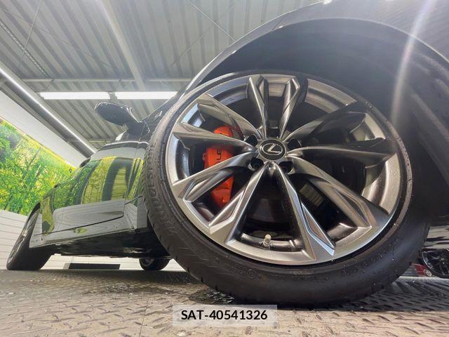 Lexus IS 2021-01 6716506-12