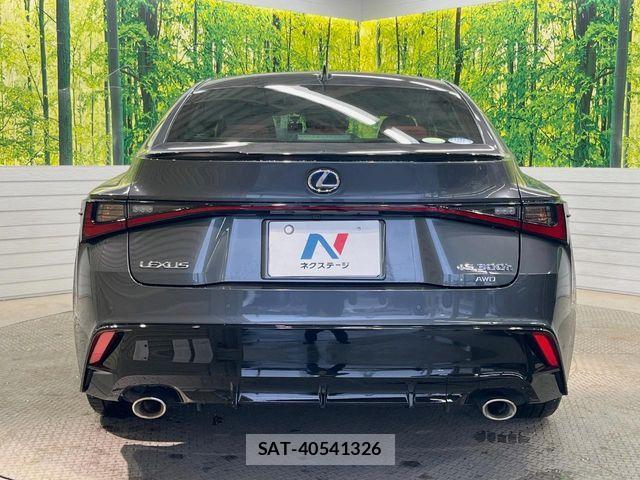 Lexus IS 2021-01 6716506-14