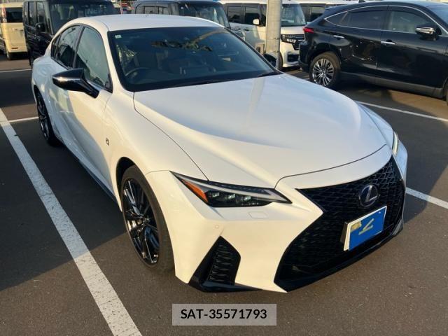 Lexus IS 2021-11 7251323-0