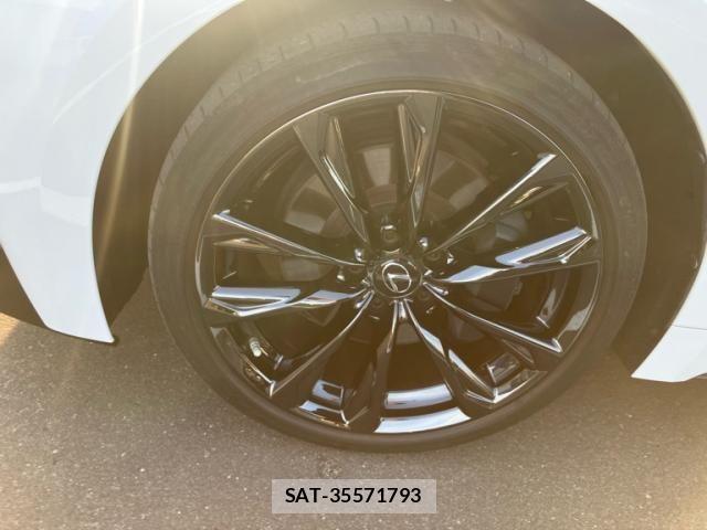 Lexus IS 2021-11 7251323-12