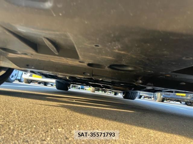 Lexus IS 2021-11 7251323-8