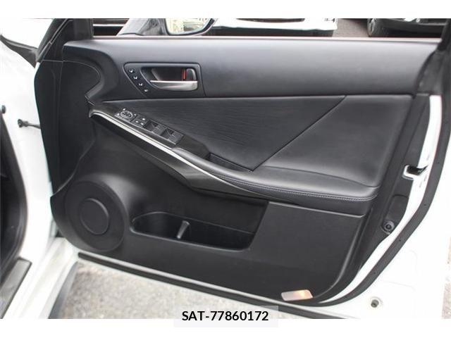 Lexus IS 2021-08 7328024-15