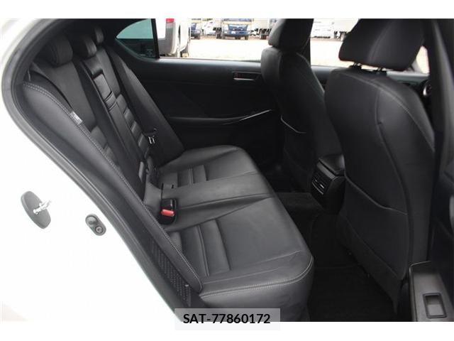 Lexus IS 2021-08 7328024-17