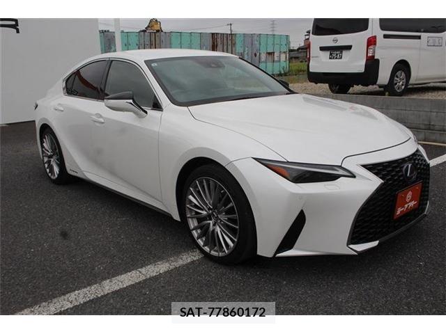Lexus IS 2021-08 7328024-1