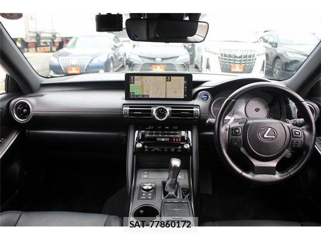 Lexus IS 2021-08 7328024-20