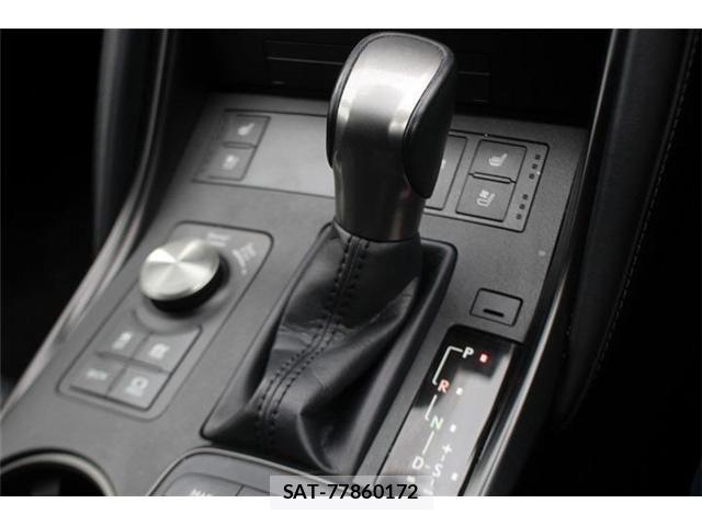 Lexus IS 2021-08 7328024-26