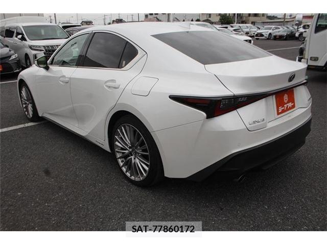 Lexus IS 2021-08 7328024-5