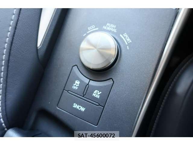 Lexus IS 2017-03 7617649-14