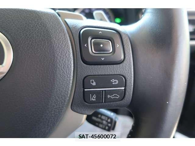 Lexus IS 2017-03 7617649-3