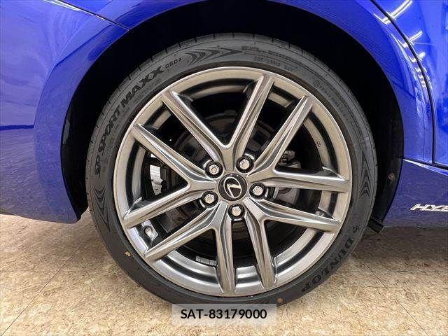 Lexus IS 2017-07 7786491-23