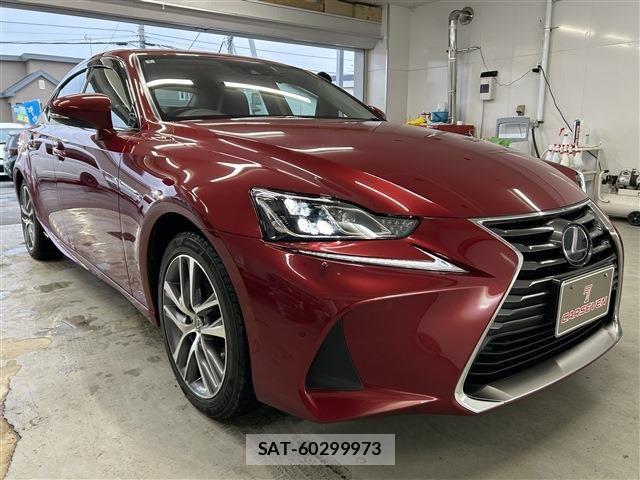 Lexus IS 2018-05 7979762-9