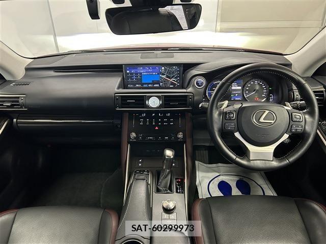 Lexus IS 2018-05 7979762-13