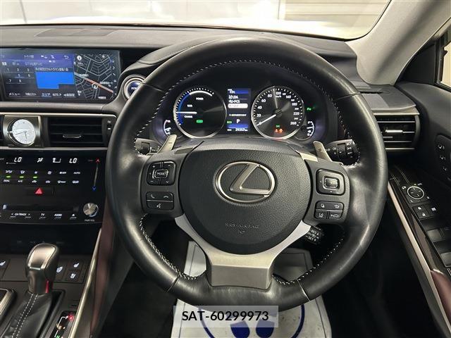 Lexus IS 2018-05 7979762-15