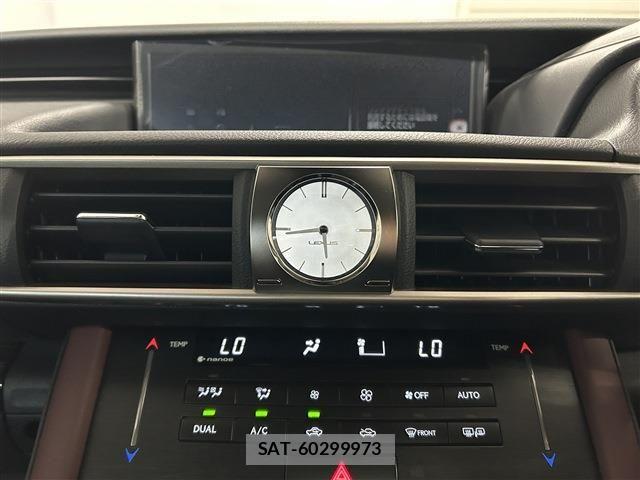 Lexus IS 2018-05 7979762-19