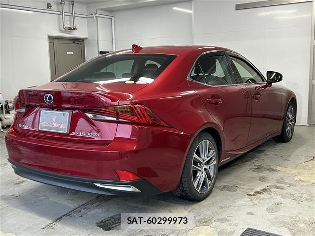 Lexus IS 2018-05 7979762-4