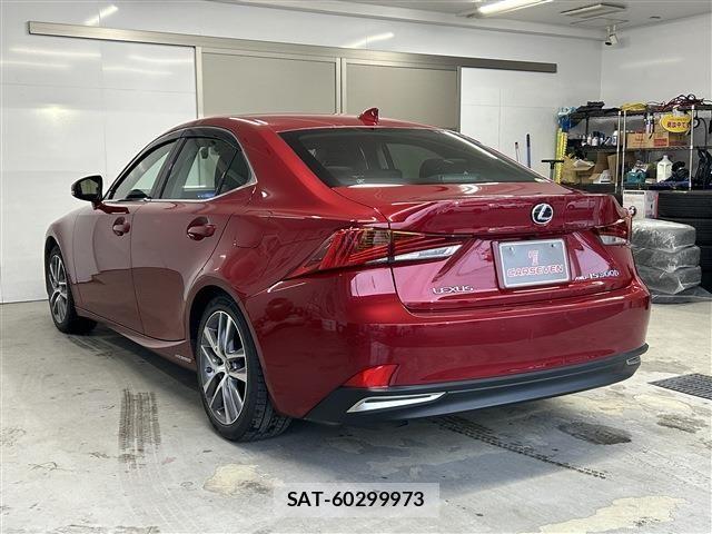 Lexus IS 2018-05 7979762-6