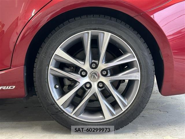 Lexus IS 2018-05 7979762-8