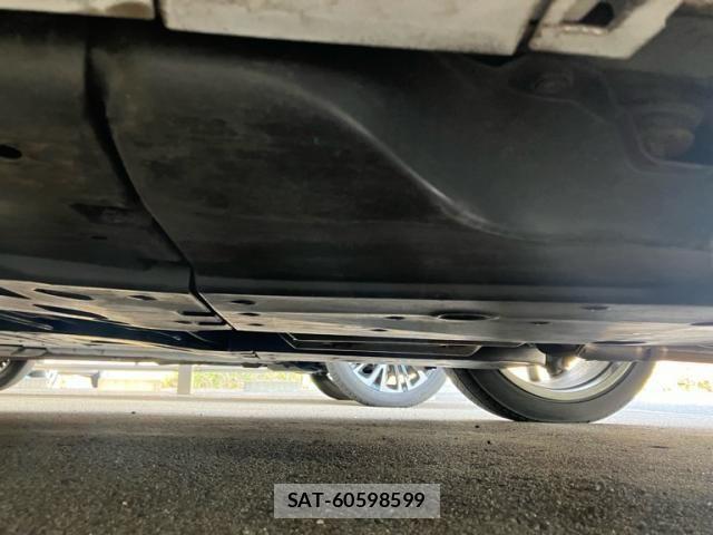 Lexus IS 2022-01 8036428-12