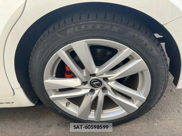 Lexus IS 2022-01 8036428-7