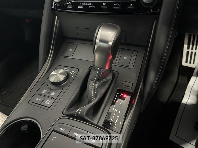 Lexus IS 2023-03 8036429-18