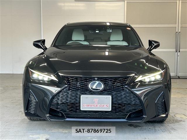 Lexus IS 2023-03 8036429-1