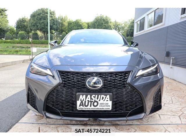 Lexus IS 2024-03 8562438-1