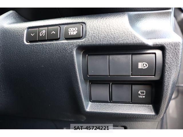 Lexus IS 2024-03 8562438-19