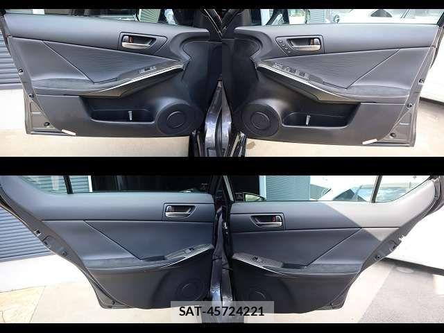 Lexus IS 2024-03 8562438-26