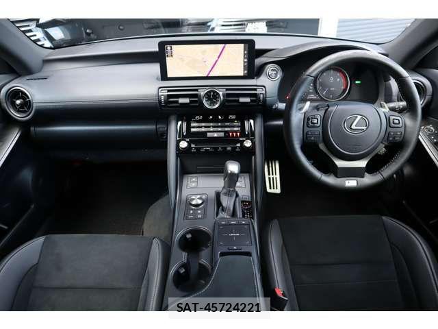 Lexus IS 2024-03 8562438-7