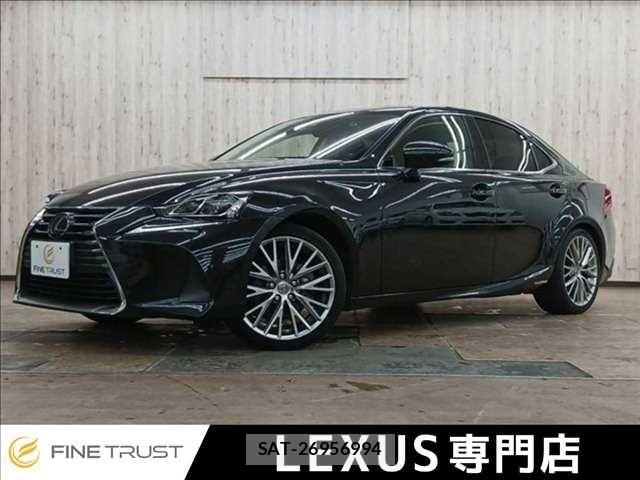 Lexus IS 2017-11 8796468-0