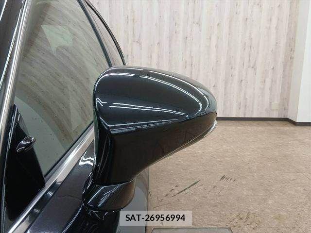 Lexus IS 2017-11 8796468-20