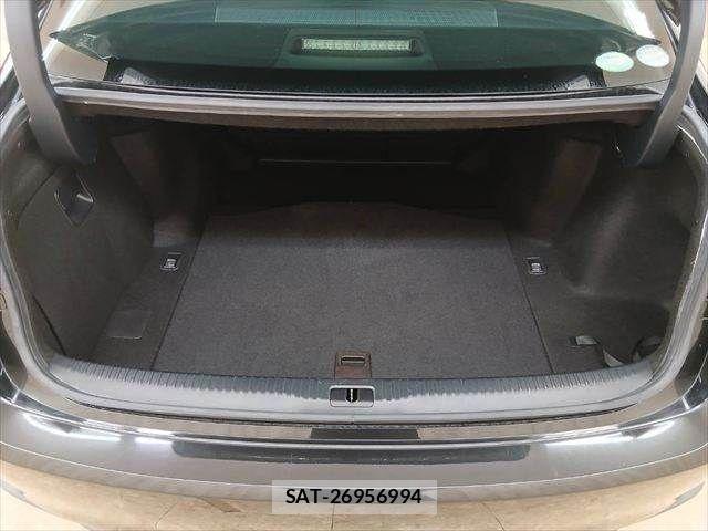 Lexus IS 2017-11 8796468-8