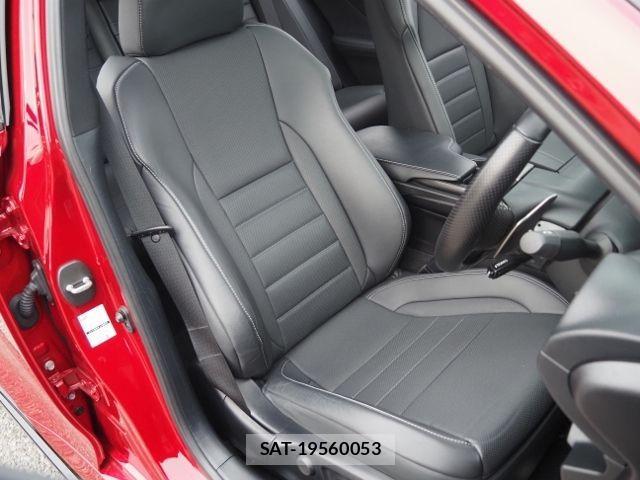 Lexus IS 2021-10 529523-11
