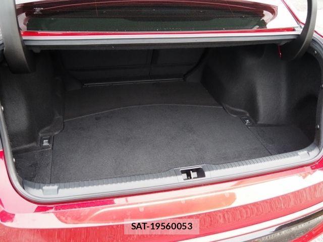 Lexus IS 2021-10 529523-15