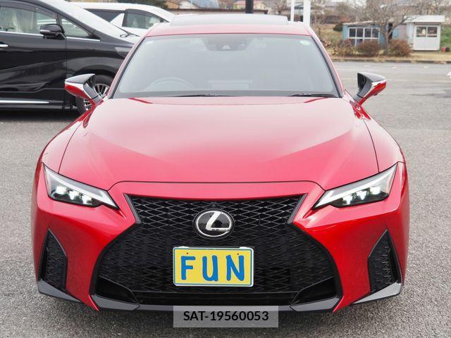 Lexus IS 2021-10 529523-1