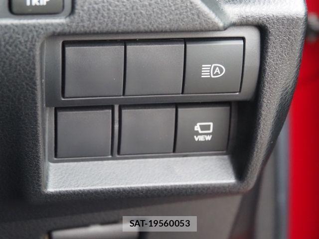 Lexus IS 2021-10 529523-20