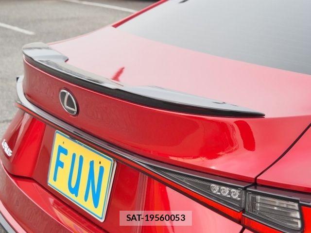 Lexus IS 2021-10 529523-25