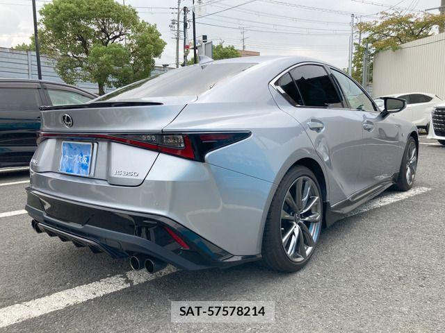 Lexus IS 2020-11 1313681-3