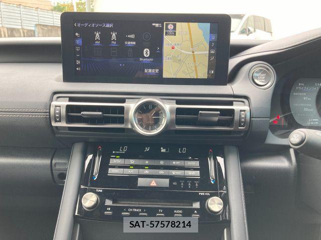 Lexus IS 2020-11 1313681-8