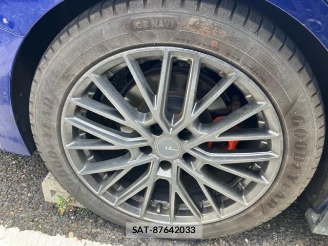 Lexus IS 2023-01 3771368-5