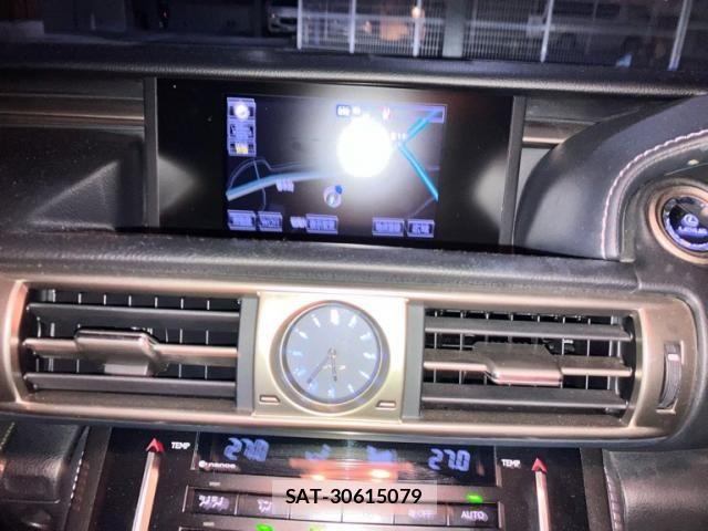 Lexus IS 2013-05 4326207-18