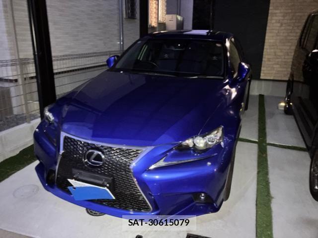 Lexus IS 2013-05 4326207-1